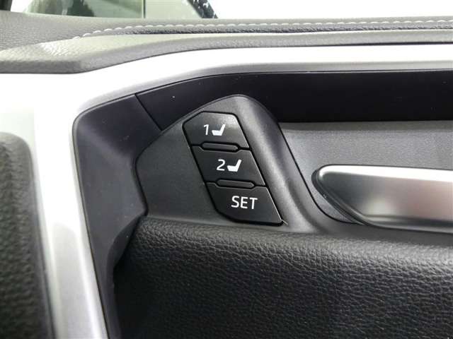 U00048321917_33_002.jpg