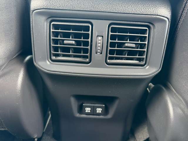 U00048395210_61_001.jpg
