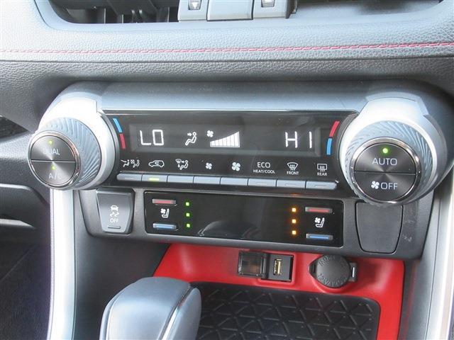 UJ0048149040_33_001.jpg