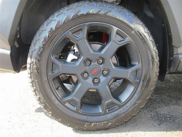 UJ0048149040_67_001.jpg