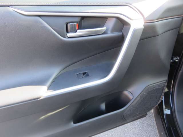UJ0048339788_11_003.jpg