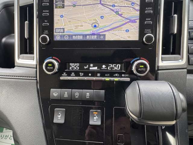 U00048241322_10_001.jpg