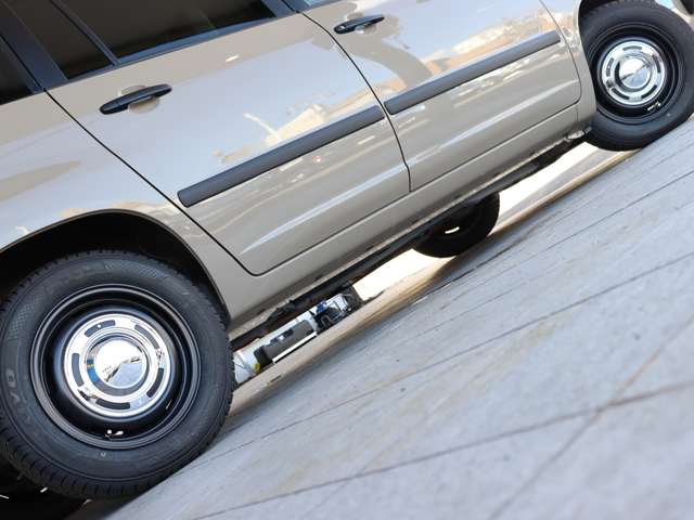 UZ0048265255_78_001.jpg