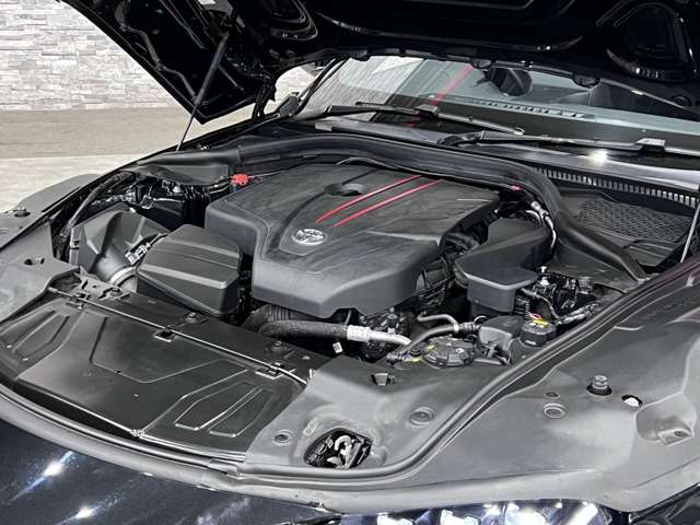 UJ0047772763_30_002.jpg