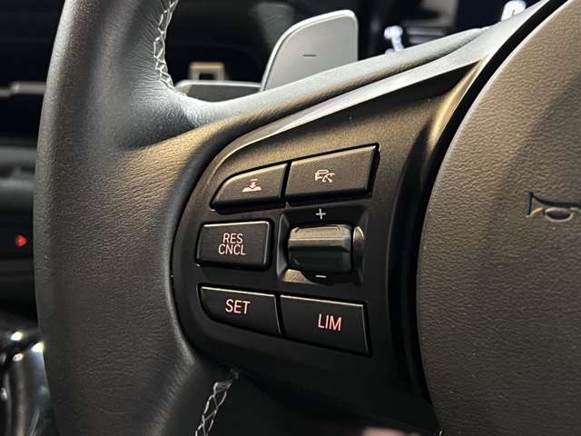 UJ0047772763_35_002.jpg