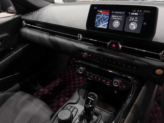 UJ0047772763_43_002.jpg