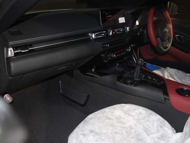 U00047121434_10_001.jpg