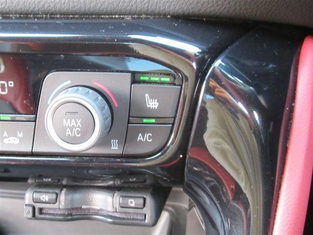 UJ0048016966_33_001.jpg