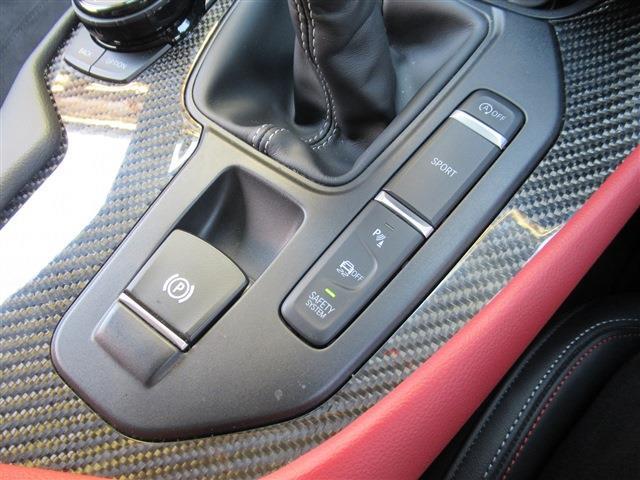 UJ0048016966_37_001.jpg