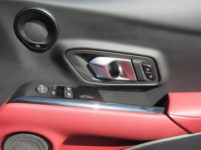 UJ0048016966_49_001.jpg