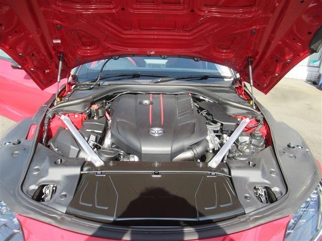 UJ0048016966_79_002.jpg