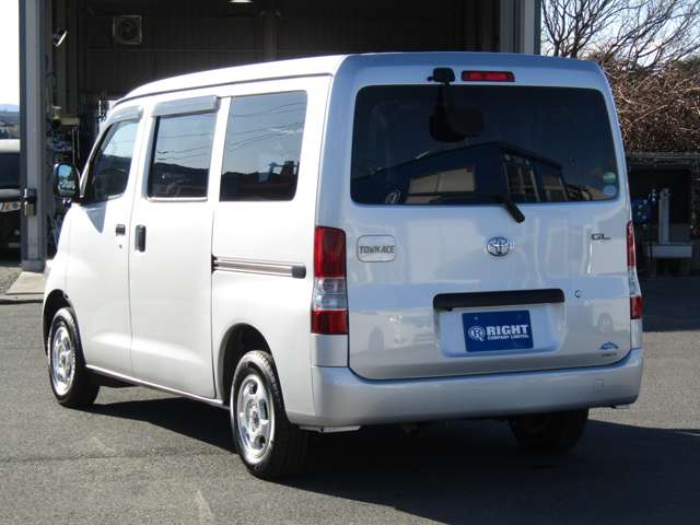 U00048045857_16_001.jpg