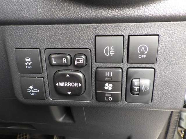 U00048516954_11_001.jpg