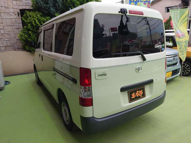 UJ0045897877_66_008.jpg