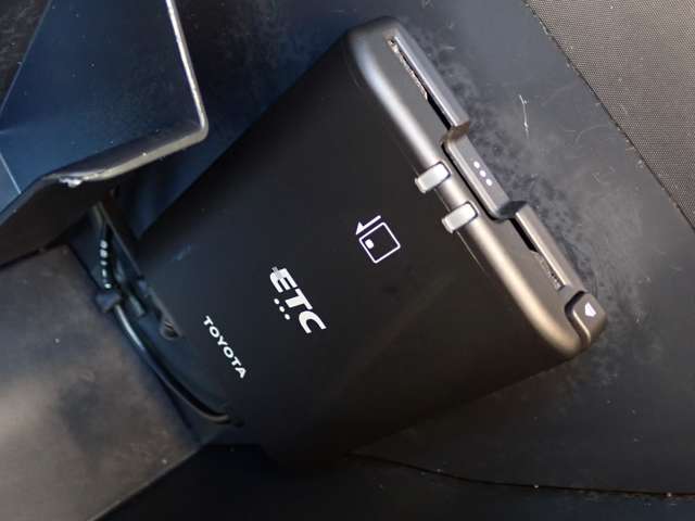 UJ0047027897_11_001.jpg