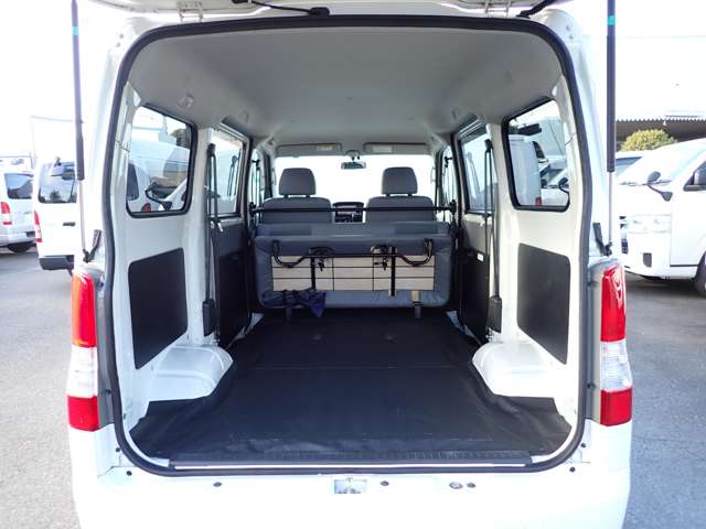 UJ0047027897_54_002.jpg