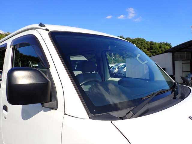 UJ0047027897_57_002.jpg