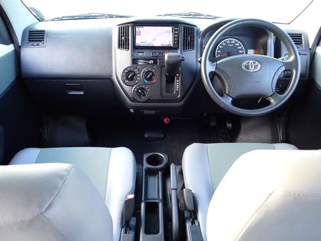UJ0047027897_9_002.jpg