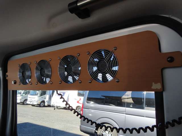 U00047595133_8_001.jpg