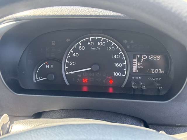 UZ0048441228_81_001.jpg