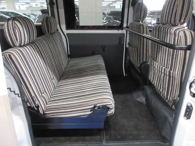 U00046933910_30_001.jpg