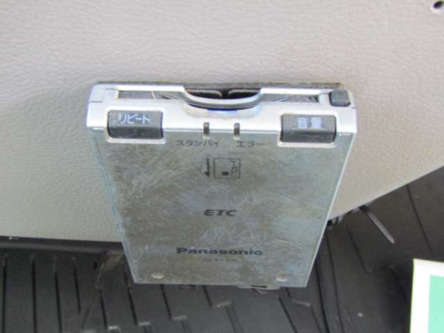 U00045430944_10_001.jpg