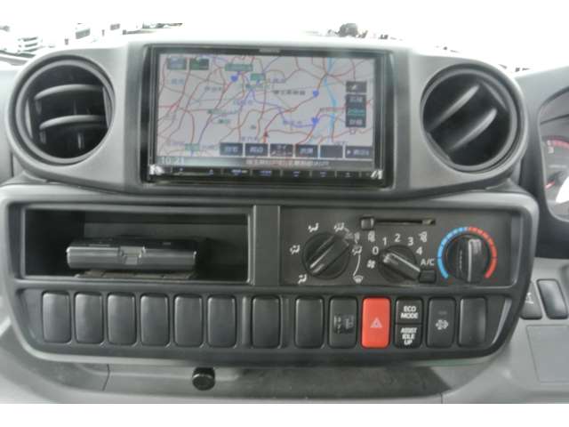 U00045293320_43_001.jpg