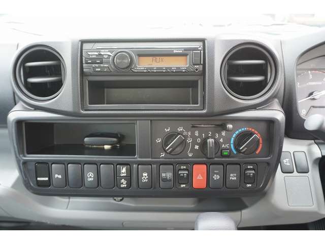 U00045788939_37_001.jpg