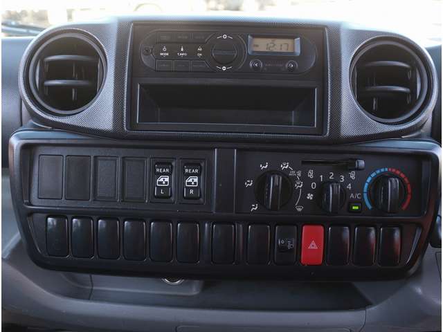 U00047243059_47_001.jpg