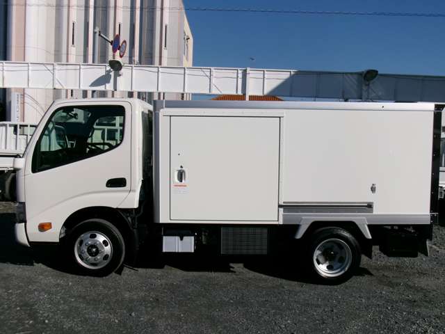 U00047674865_37_001.jpg