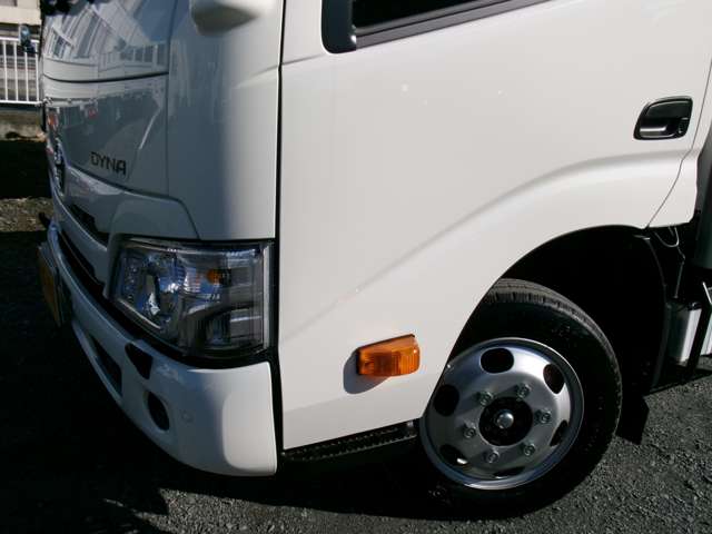 U00047674865_4_001.jpg