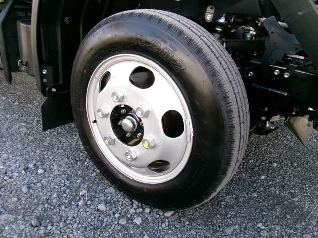 U00047674865_60_001.jpg