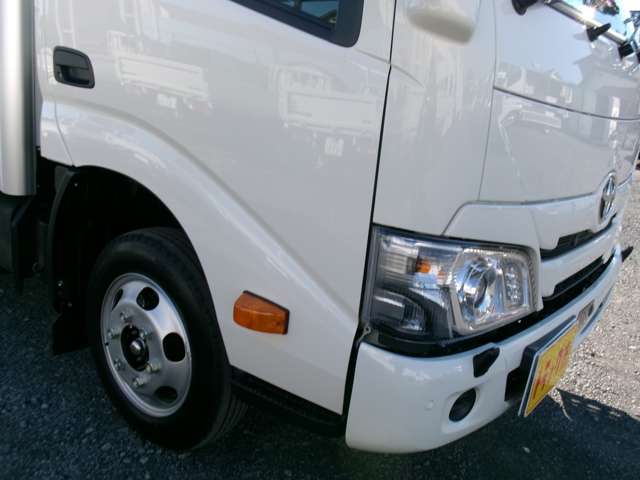 U00047674865_8_001.jpg