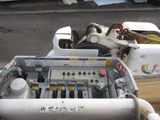 U00047716387_10_001.jpg