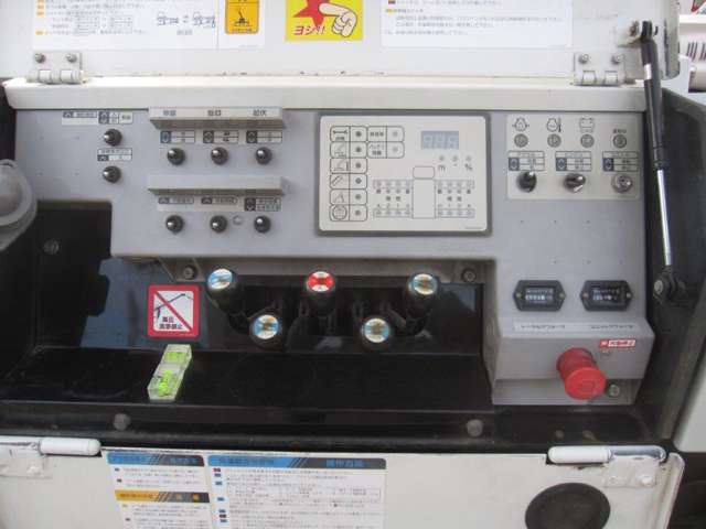U00047716387_13_001.jpg
