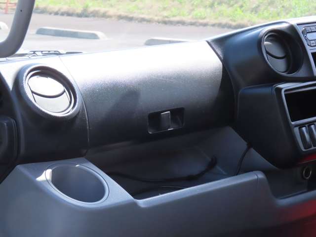 U00047353803_37_001.jpg
