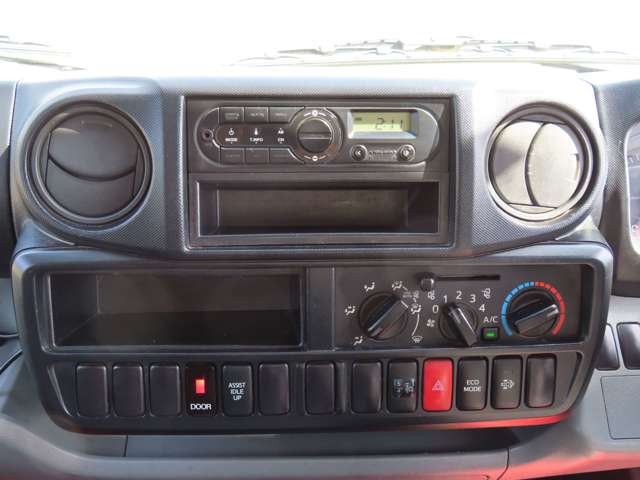 U00047353803_38_001.jpg