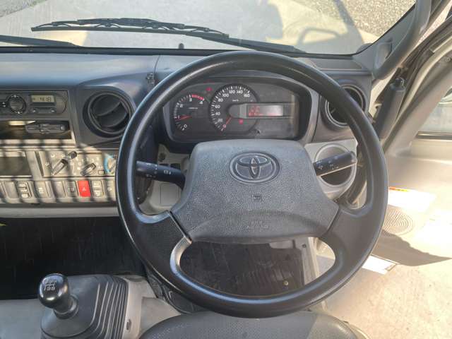 UZ0047050953_71_001.jpg