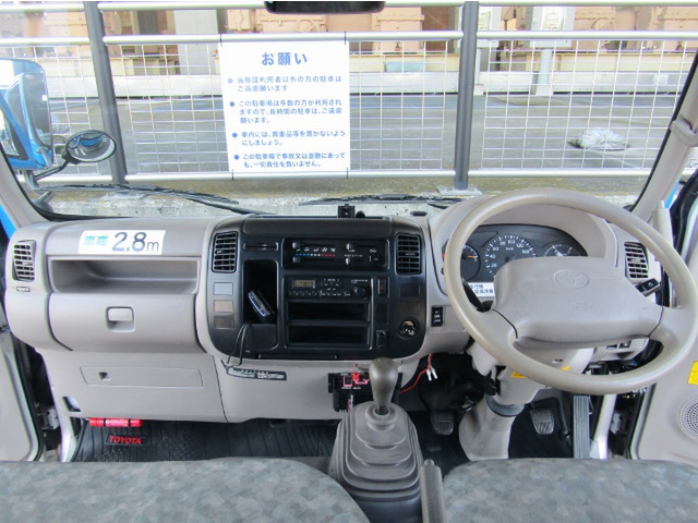 UZ0048545471_9_001.jpg