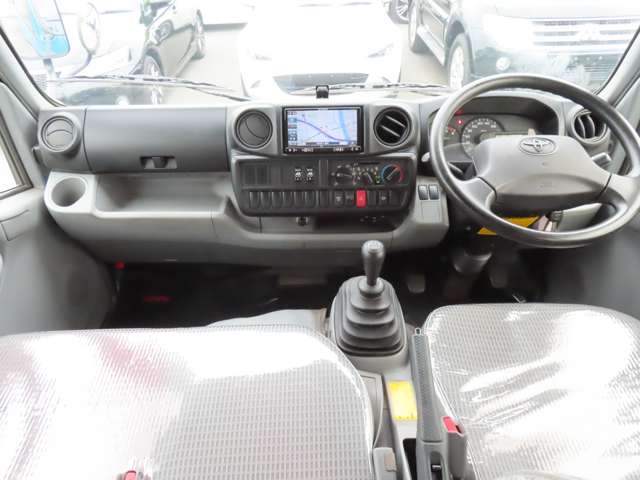 U00048496702_37_001.jpg
