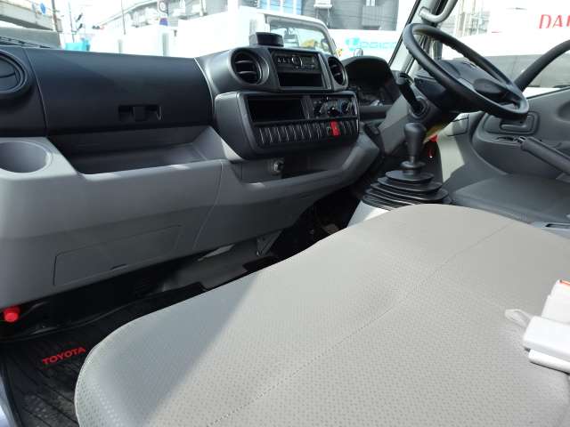 U00048425676_70_001.jpg