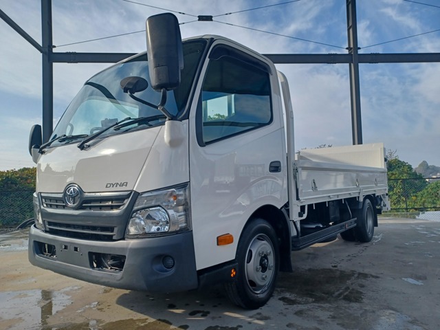 UZ0047041550_002L.JPG