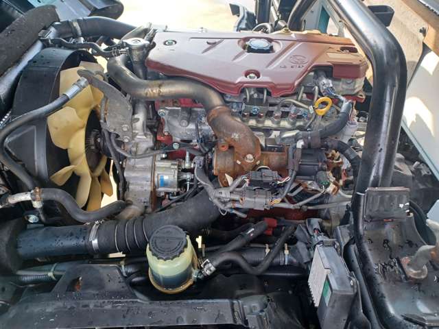 UZ0047041550_38_001.jpg