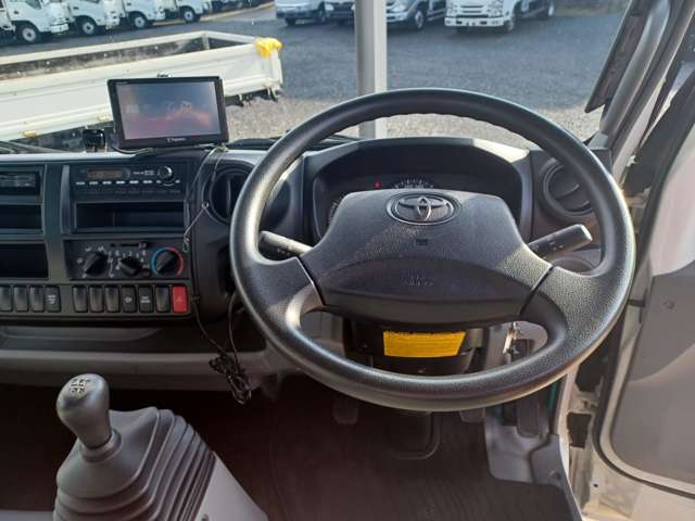 UZ0047041550_59_001.jpg