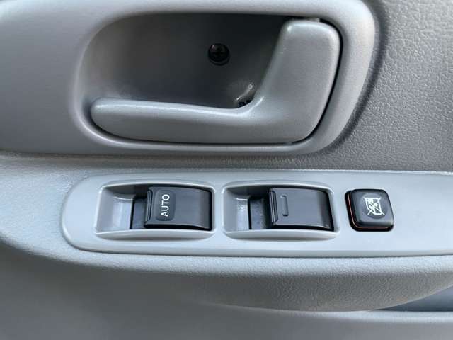 U00048183866_37_001.jpg