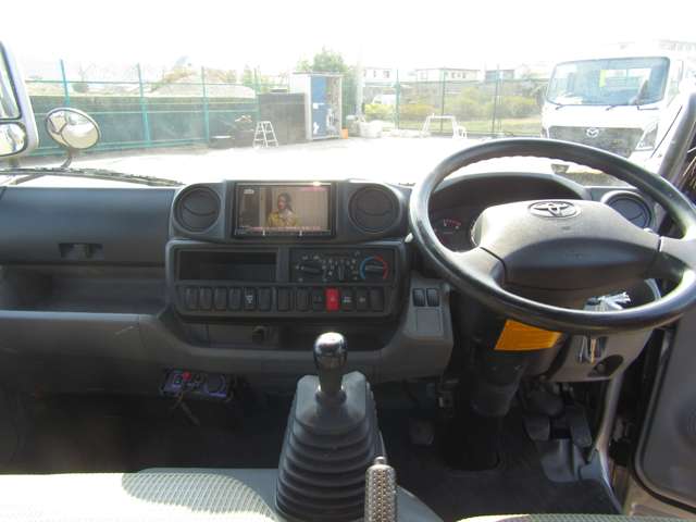 U00048452381_13_001.jpg