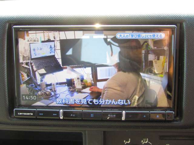 U00048452381_30_001.jpg