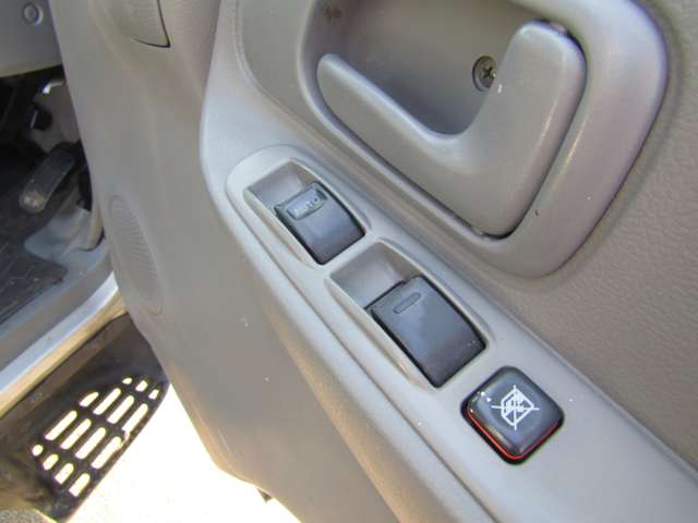 U00048452381_31_001.jpg