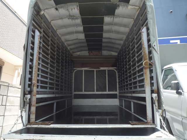 U00045589470_12_001.jpg