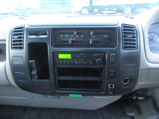U00047137915_14_001.jpg